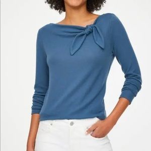 3/$20 tops Loft outlet bow neck tee/light sweater